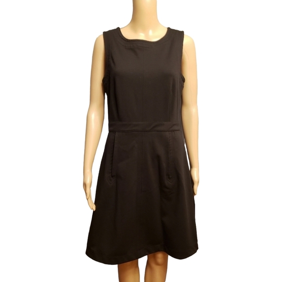 Banana Republic Dresses & Skirts - Banana Republic Black Career Sleeveless Dress Size 8